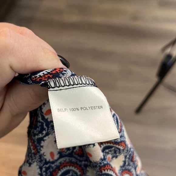 ROSE+OLIVE Blue and Pink Sleeveless Tunic Size Medium - Picture 8 of 9